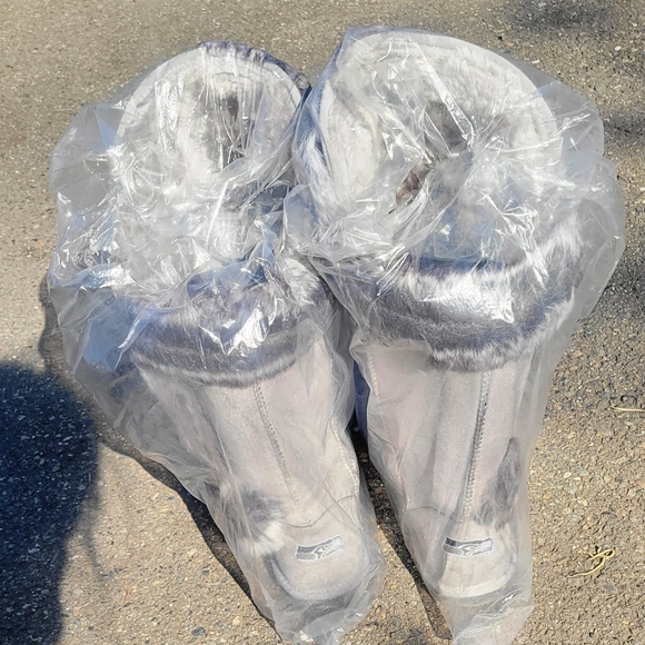 Seahawks boots (ugg style boots) - Picture 4 of 6